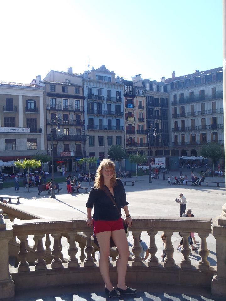 A photo of The Chemistress in the Plaza del Castillo.