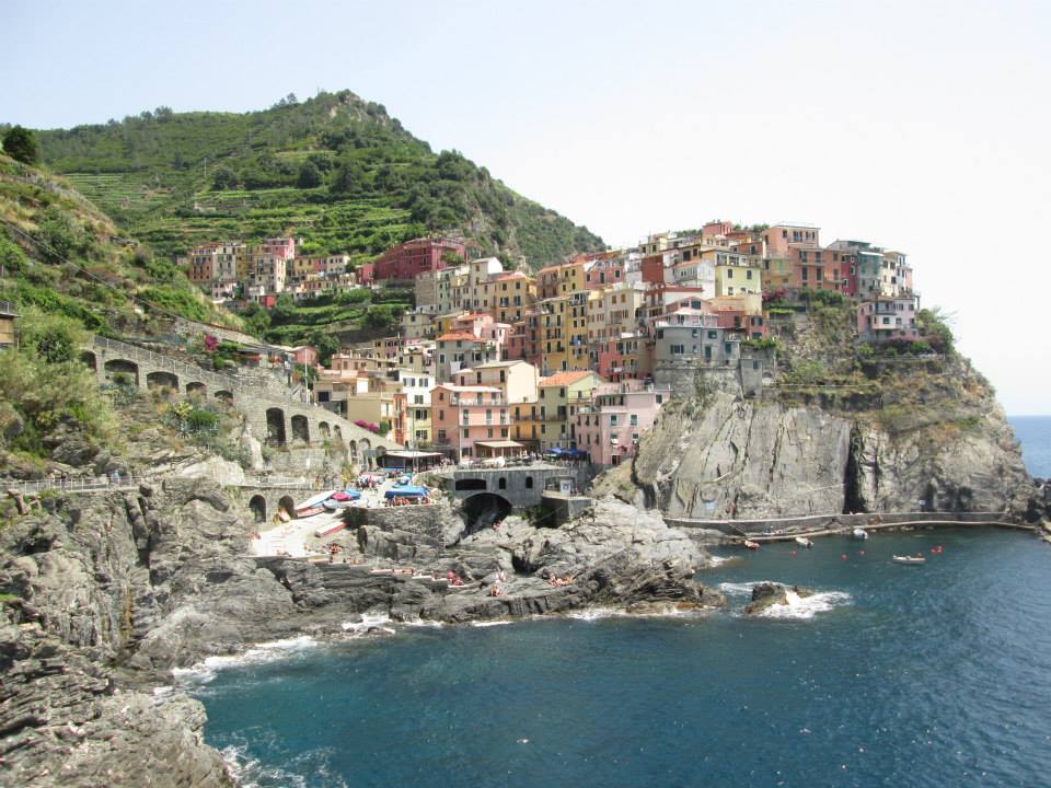 A view of the Manaroa harbor in Cinque Terre, Italy.